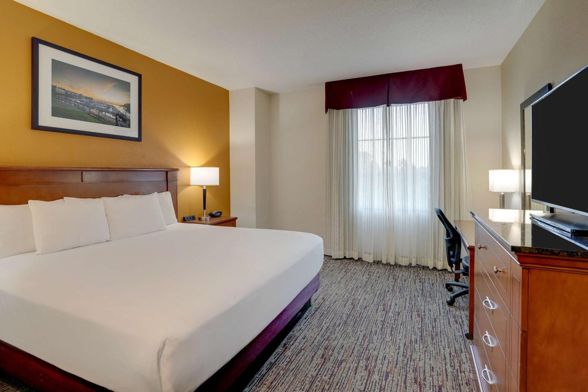 Drury Inn & Suites Charlotte Northlake Kültér fotó